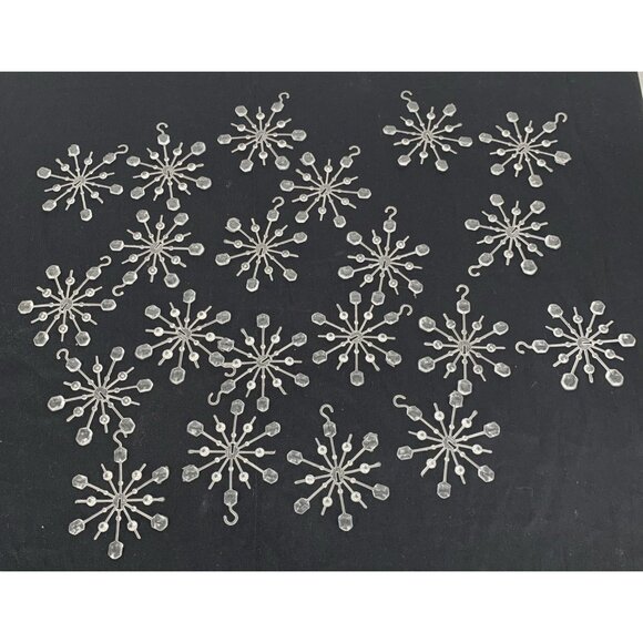 Vintage Atomic Snowflake Christmas Ornaments 4” Plastic Lot of 21 - Picture 1 of 3